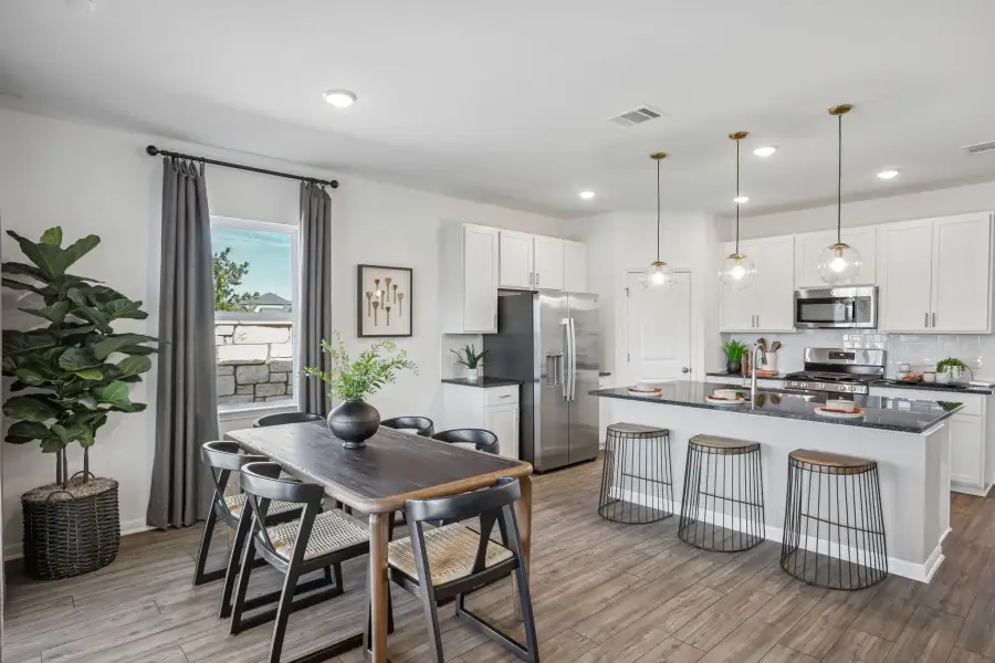 Representative furnished interior of a home built from the Sparrow by Taylor Morrison in Longview, Del Valle (Image 8).