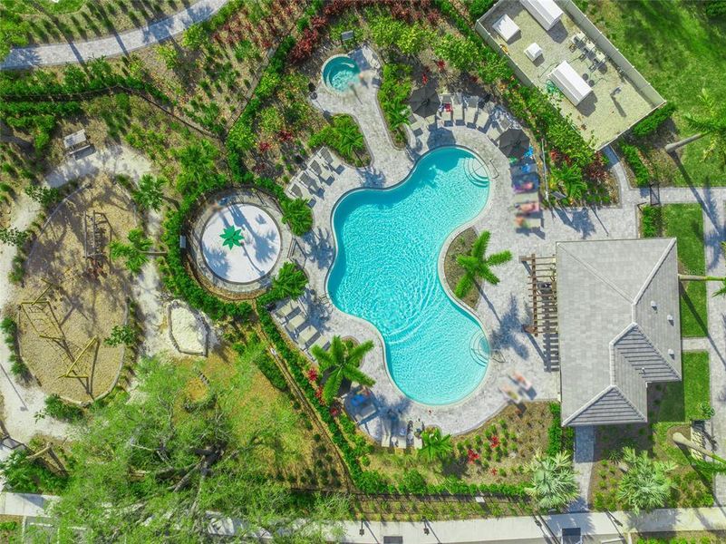 Community amenities in , Nokomis (Image 66).