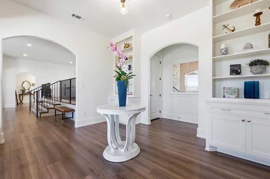 Furnished interior view inside a new home in , Strawn (Image 15). Furnished interior view inside a new home in , Strawn (Image 15).