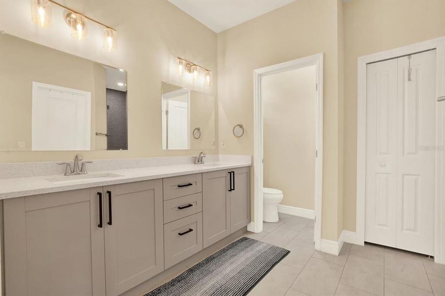 Furnished interior view inside a new home in , Tampa (Image 23).