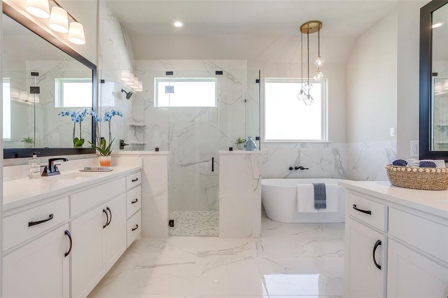 Furnished interior view inside a new home in , Weatherford (Image 23).