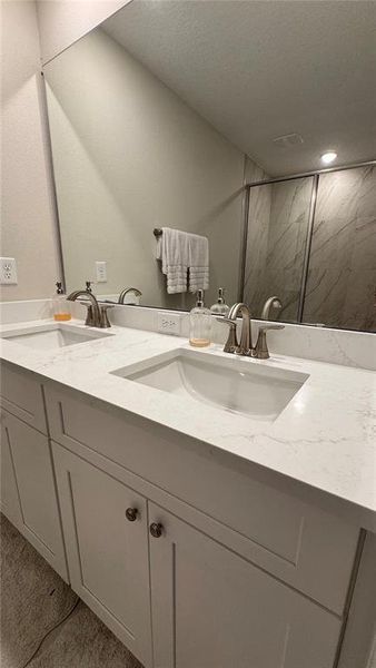 Image 16 of a home in . Image 16 of a home in .