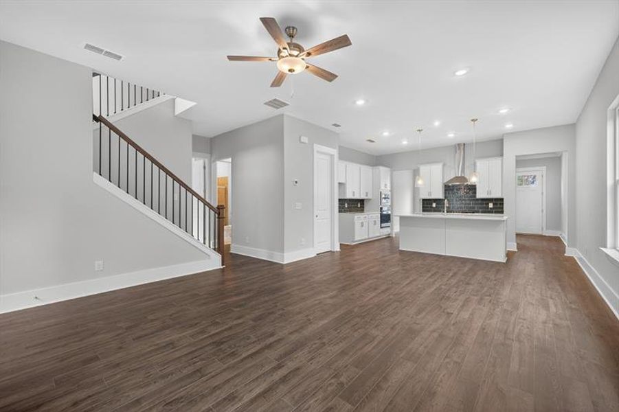 Spacious, unfurnished interior of a new home in Red Bird Manor, Jefferson (Image 30). Spacious, unfurnished interior of a new home in Red Bird Manor, Jefferson (Image 30).