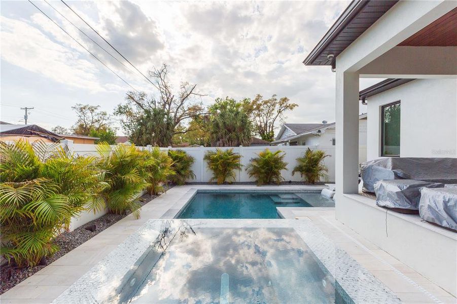Exterior details and patio area of a home in , Tampa (Image 30).