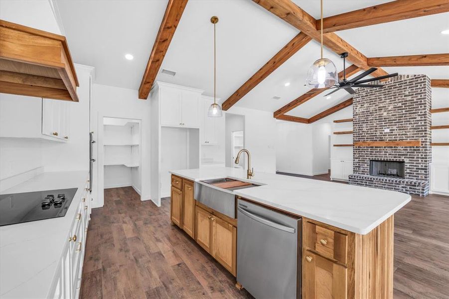 Furnished interior view inside a new home in , Hewitt (Image 7).