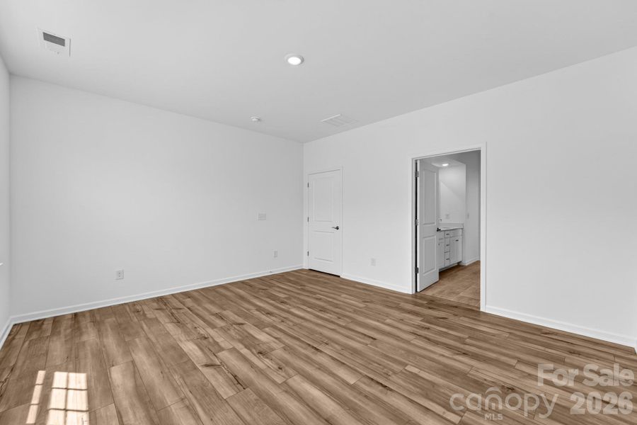 Spacious, unfurnished interior of a new home in Roselyn, Lancaster (Image 15). Spacious, unfurnished interior of a new home in Roselyn, Lancaster (Image 15).