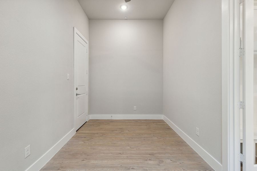 Spacious, unfurnished interior of a new home in Newman Village Townhomes, Frisco (Image 43).