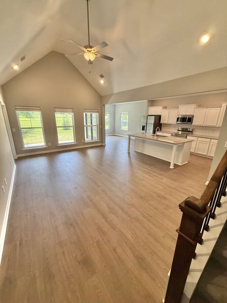Spacious, unfurnished interior of a new home in Stone Fort Meadows, Manchester (Image 6).