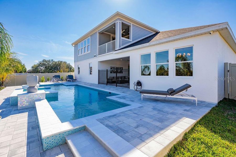 Image 35 of a home in Ravencliffe.