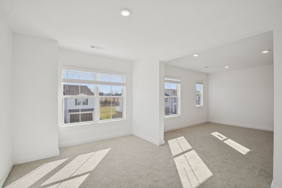 Spacious, unfurnished interior of a new home in Greystone - Vista Townhomes, Smyrna (Image 13).