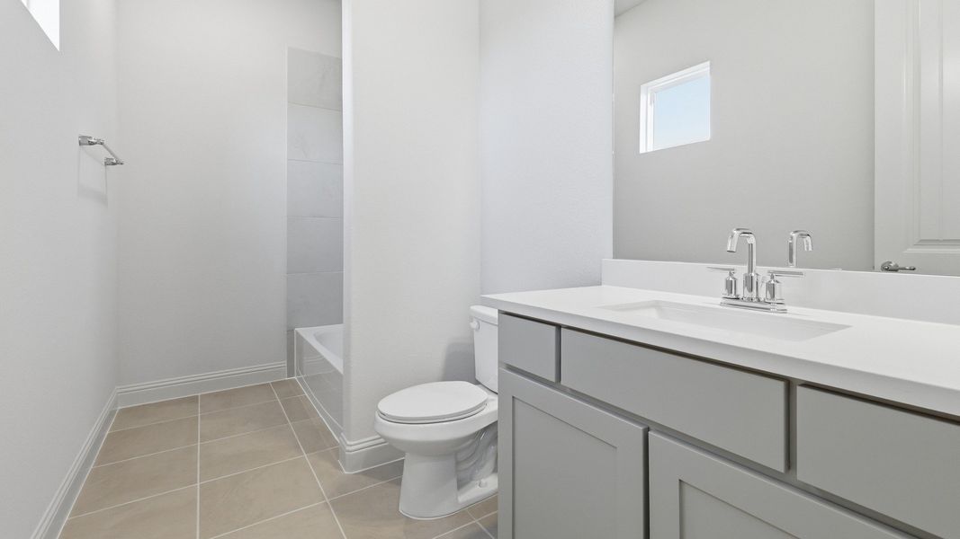 Furnished interior view inside a new home in Lakeshore Bluffs, Shady Shores (Image 16).