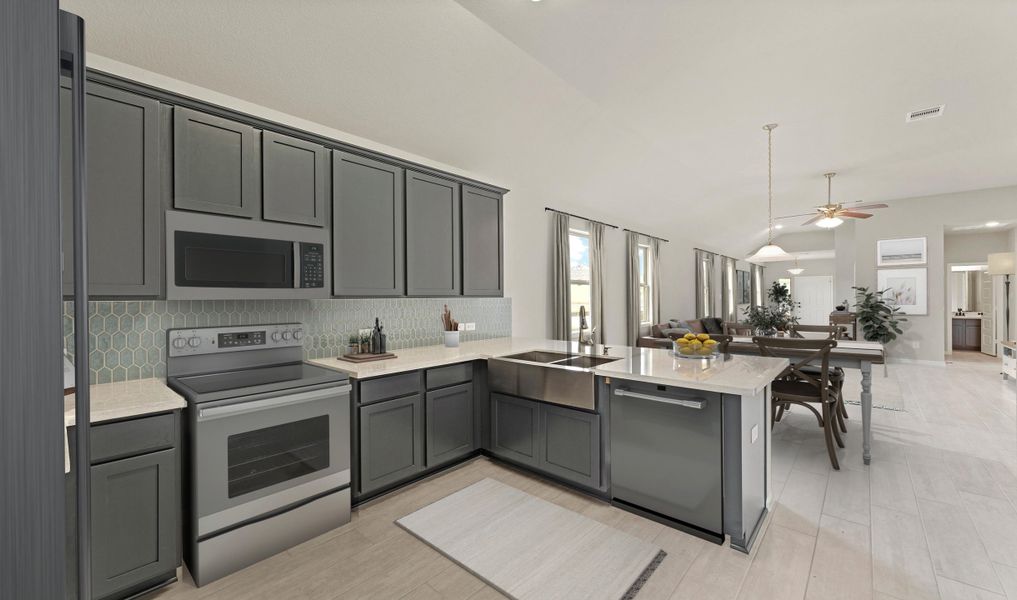 Decorative backsplash in kitchen