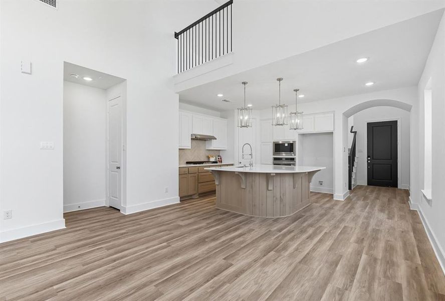 Spacious, unfurnished interior of a new home in Wellington: 40ft. lots, Haslet (Image 17).