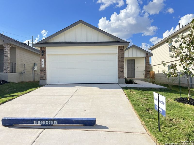Image 41 of a home in Applewood. Image 41 of a home in Applewood.
