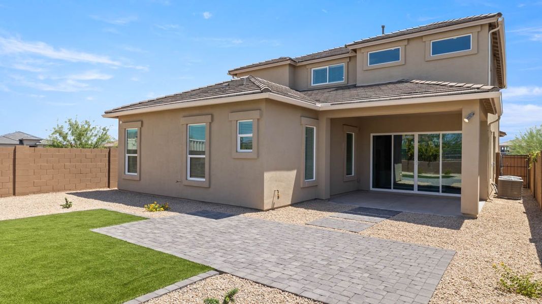 Exterior details and patio area of a home in Aloravita, Peoria (Image 28).