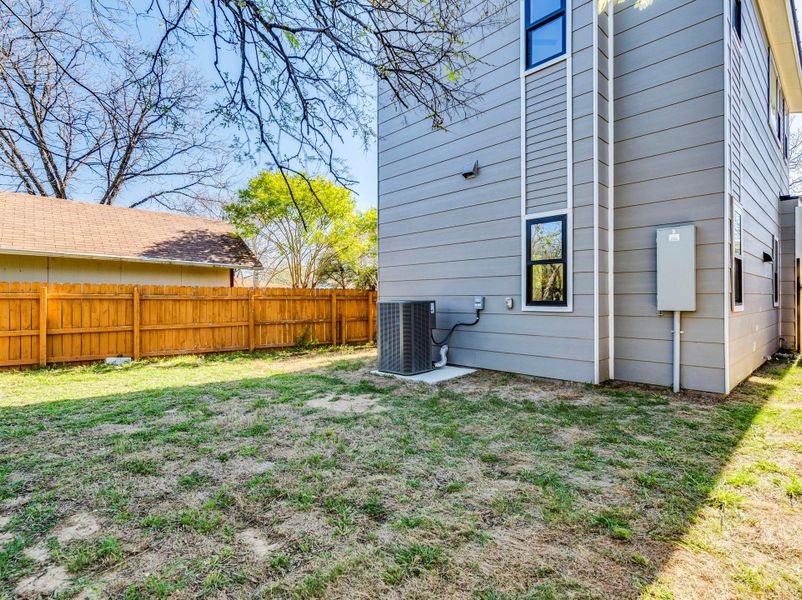 Exterior details and patio area of a home in , Austin (Image 14).