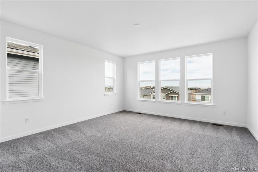 Spacious, unfurnished interior of a new home in The Summit at Meridian, Englewood (Image 23).