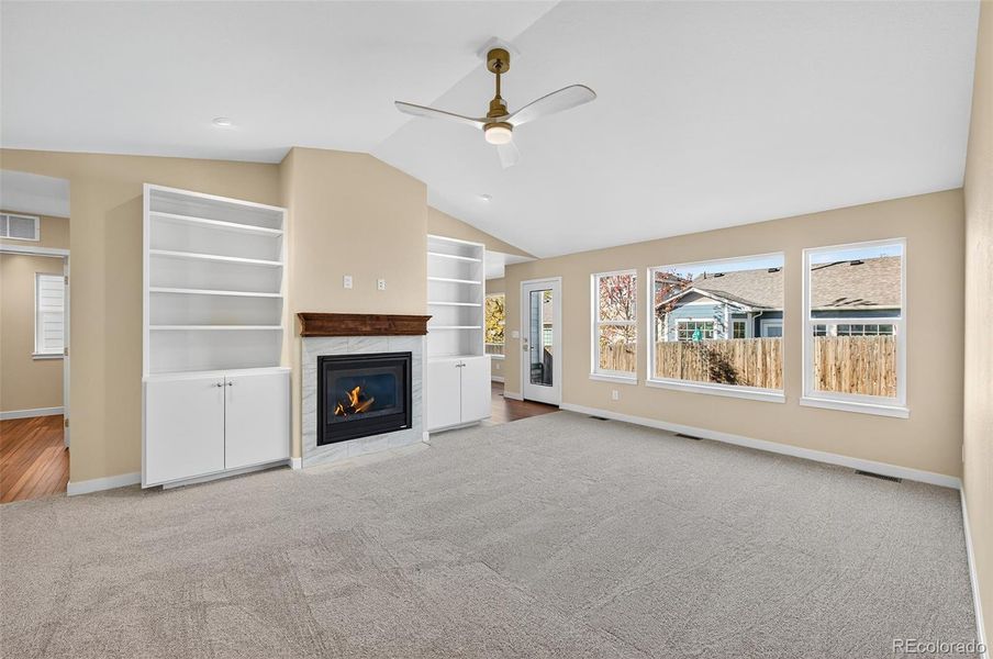 Spacious, unfurnished interior of a new home in , Aurora (Image 29).