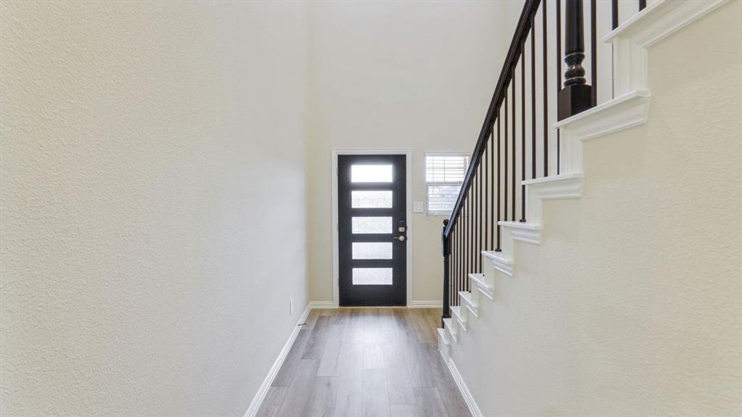 Spacious, unfurnished interior of a new home in Eastridge - Spring Series, McKinney (Image 15).