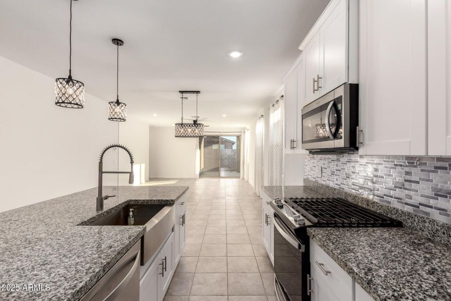 12 - Albeniz 8937 12 - Albeniz 8937