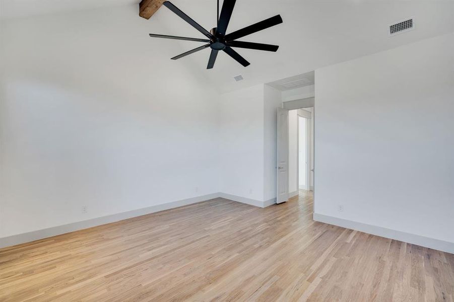 Spacious, unfurnished interior of a new home in , Aledo (Image 22). Spacious, unfurnished interior of a new home in , Aledo (Image 22).