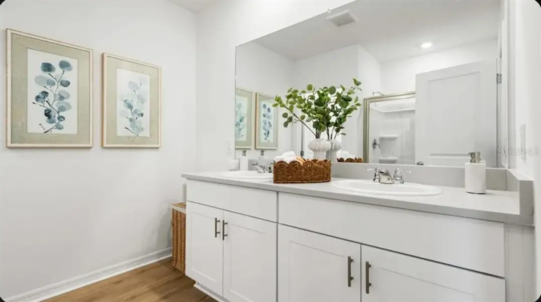 Furnished interior view inside a new home in Waterstone, Groveland (Image 11).