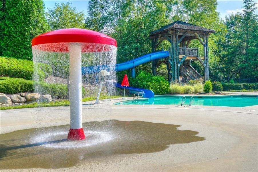 Community amenities in , Canton (Image 16).