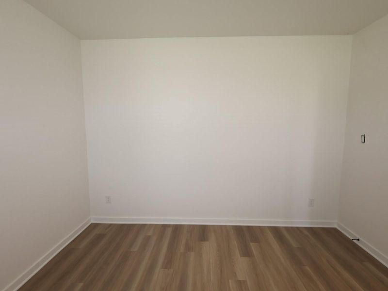 Spacious, unfurnished interior of a new home in Summerview, Fulshear (Image 18). Spacious, unfurnished interior of a new home in Summerview, Fulshear (Image 18).