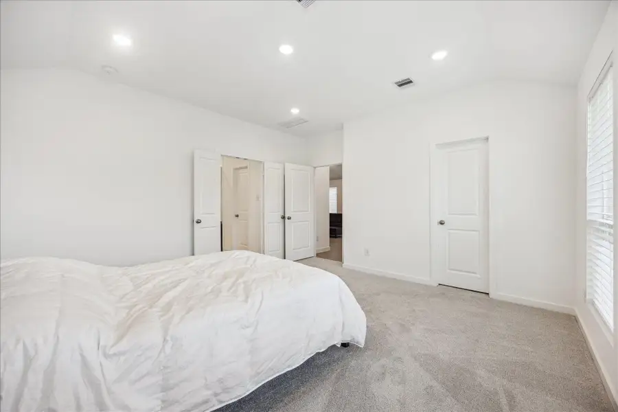 Image 7 of a home in .