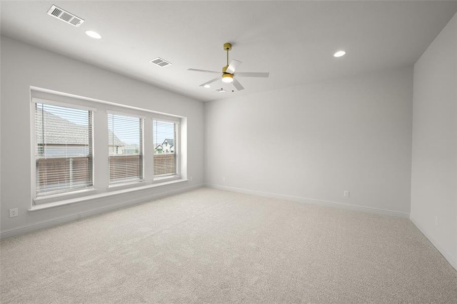 Spacious, unfurnished interior of a new home in BridgeWater - Phase 1, Midlothian (Image 15).