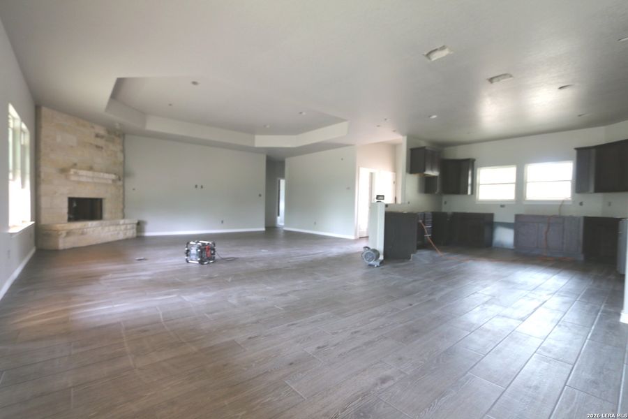 Spacious, unfurnished interior of a new home in , La Vernia (Image 4). Spacious, unfurnished interior of a new home in , La Vernia (Image 4).