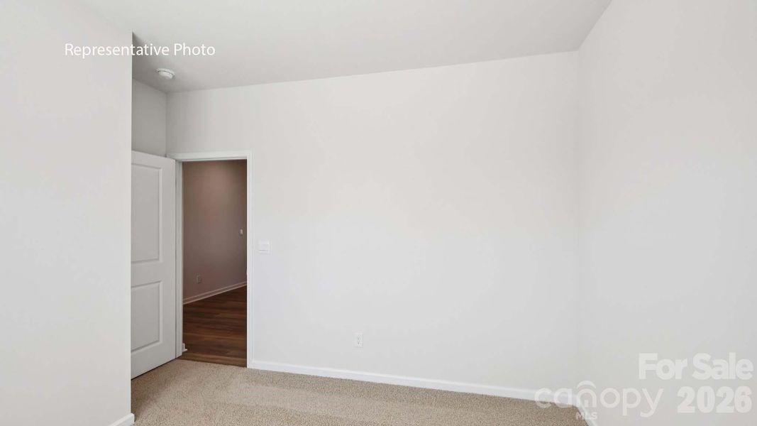 Spacious, unfurnished interior of a new home in Granite Falls, Lancaster (Image 19).