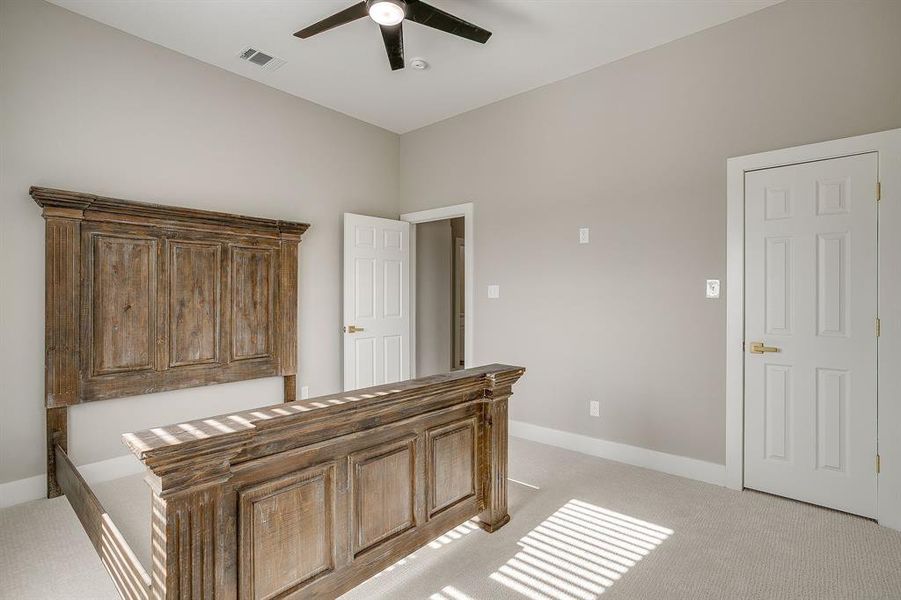 Furnished interior view inside a new home in , Mineral Wells (Image 12).