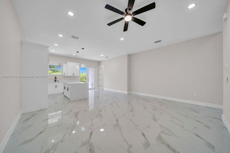 Image 53 of a home in .