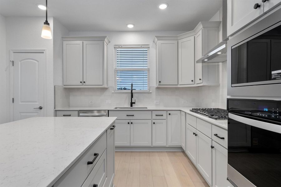 Furnished interior view inside a new home in Sun City Texas, Georgetown (Image 8).