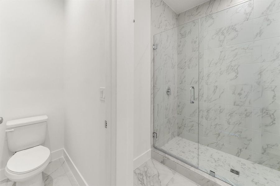 US_SEF_BEACON_LOT 90_OWNERS BATH 2