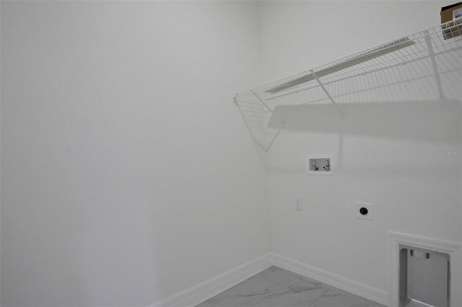 Spacious, unfurnished interior of a new home in Turnleaf, Punta Gorda (Image 19).
