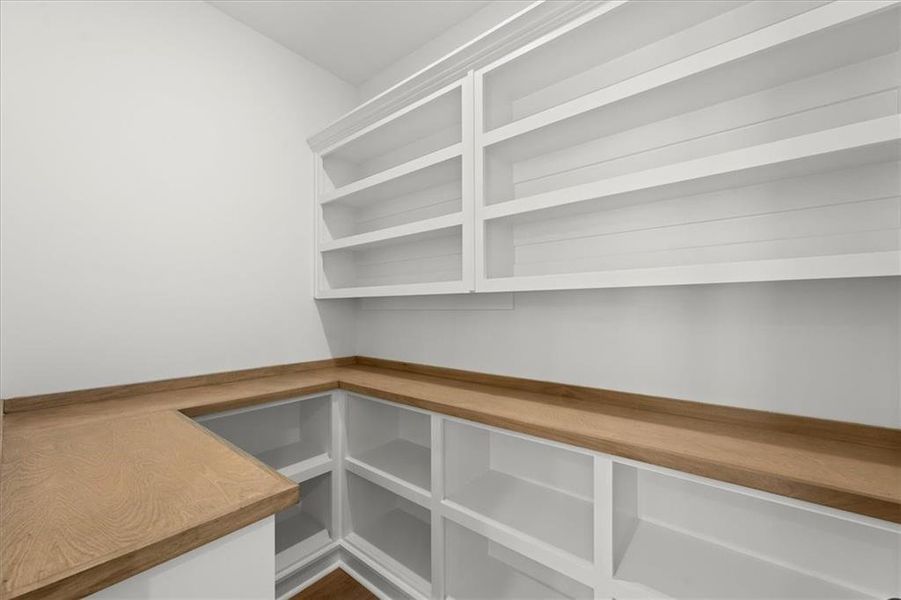 Spacious, unfurnished interior of a new home in , Covington (Image 33).