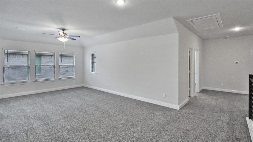 Spacious, unfurnished interior of a new home in , Dallas (Image 20).