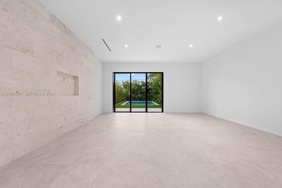 Spacious, unfurnished interior of a new home in , Miami (Image 20).