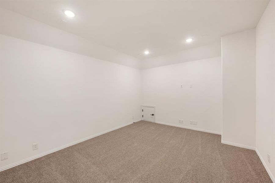 Spacious, unfurnished interior of a new home in Bear Creek Classic 50, Lavon (Image 27).