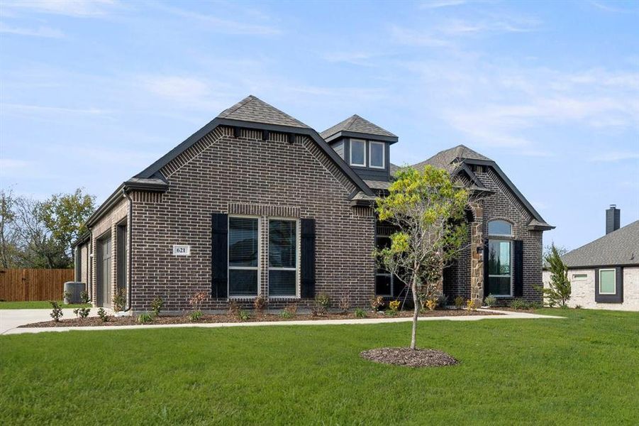 1_621 Hidden Lakes-Front-2