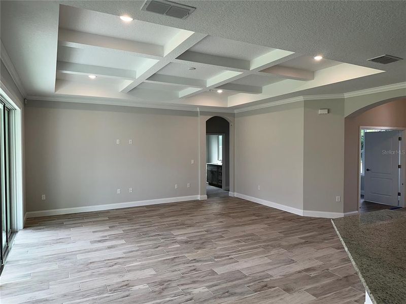 Spacious, unfurnished interior of a new home in , Palm Coast (Image 27).
