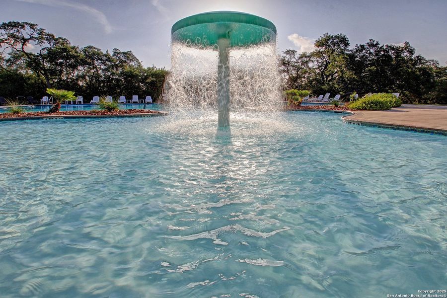 Image 29 of a home in Kinder Ranch 70'. Image 29 of a home in Kinder Ranch 70'.