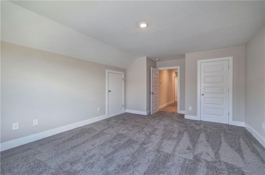 Spacious, unfurnished interior of a new home in , Cartersville (Image 46).