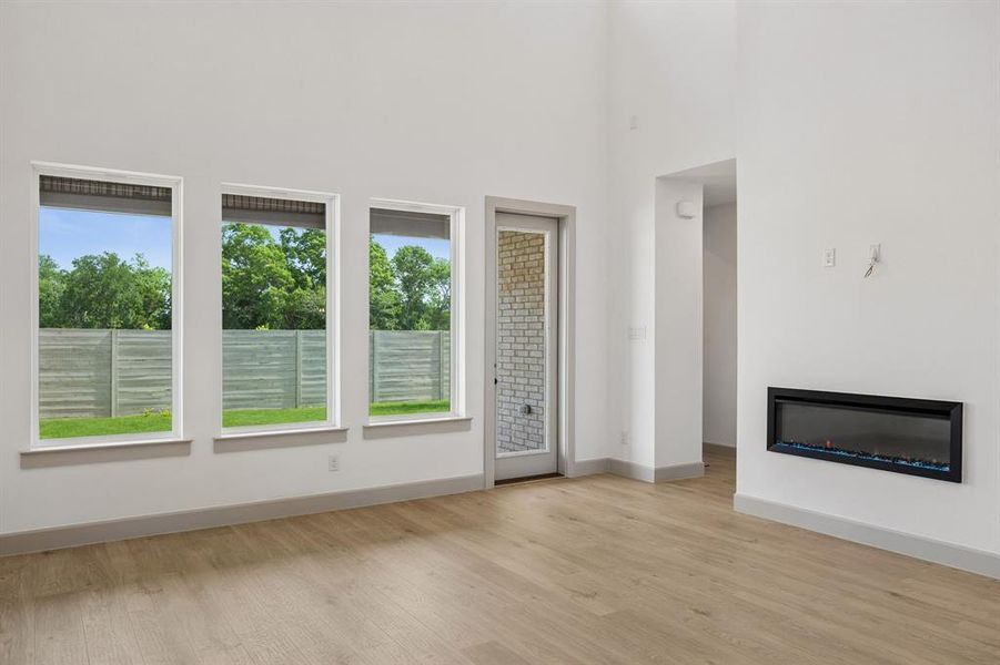 Light, bright and airy, the entire family will love this wonderful family room!