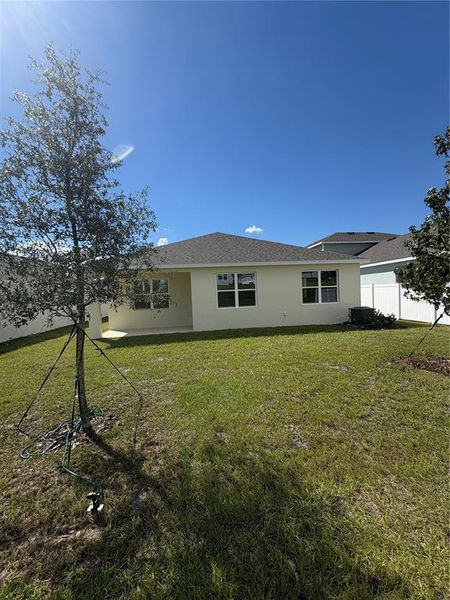 Image 9 of a home in Oakview.