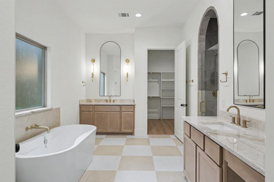 Spa or private ensuite? What a place to relax