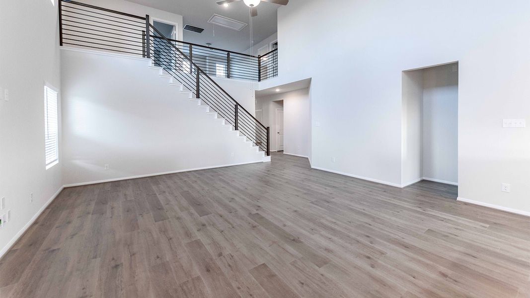 Spacious, unfurnished interior of a new home in Paramount, Kyle (Image 19).