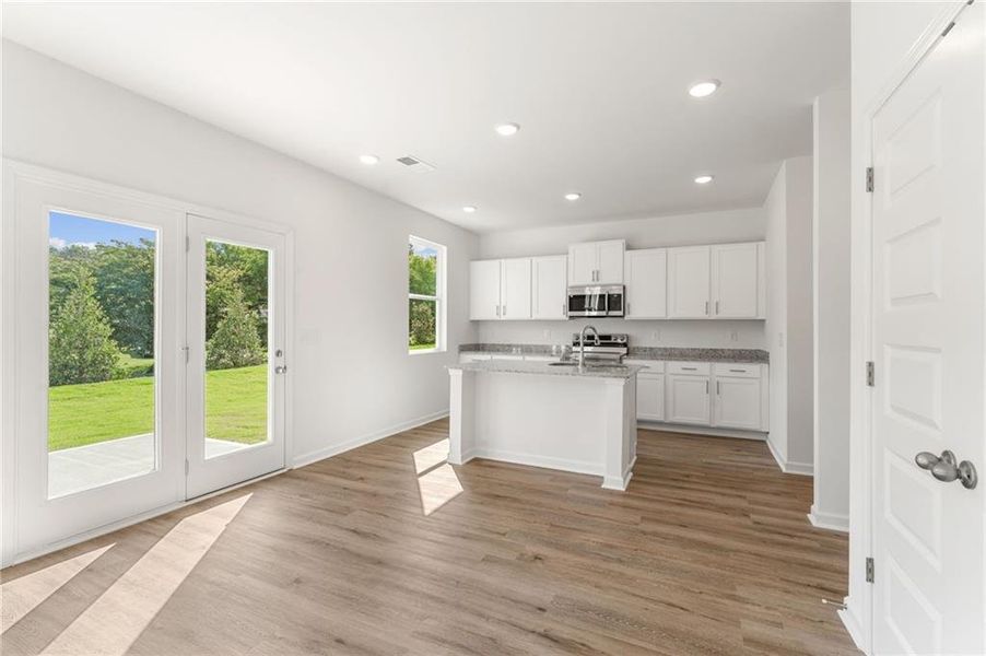 Spacious, unfurnished interior of a new home in Oakhill Estates, Adairsville (Image 15).